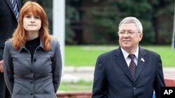 布提娜和俄罗斯托尔辛在莫斯科。(2012年9月7日)