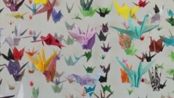 新冠疫情中艺术家折纸鹤缅怀逝者 新冠疫情中艺术家折纸鹤缅怀逝者