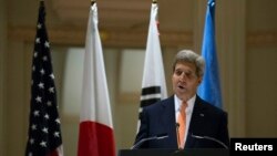 美国国务卿克里2014年9月23日在一次关于朝鲜人权的活动中讲话,他在这一天也就维吾尔族学者伊力哈木被判处无期徒刑发表声明。