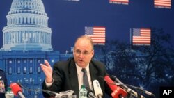 资料照片:美国总统军控事务特使比林斯利(Marshall Billingslea)在维也纳对记者发表讲话。(2020年6月23日)