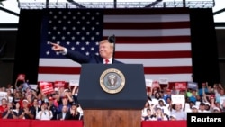 美国总统特朗普在佛罗里达州与支持者举行竞选集会。(2019年5月8日)