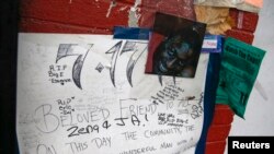 Bức ảnh ông Eric Garner tại khu vực tưởng niệm tạm thời, nơi ông đã tử vong sau khi bị cảnh sát bắt hồi tháng 7.