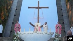 Corsica မှာ ဝတ်ပြုဆုတောင်းပွဲကျင်းပနေတဲ့ ပုပ်ရဟန်းမင်းကြီး Francis၊ ဒီဇင်ဘာ ၁၅၊ ၂၀၂၄။