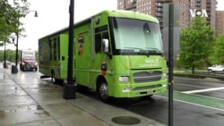 VOA英语视频: 疫情期间限制人们流动的措施有效吗? VOA英语视频: 疫情期间限制人们流动的措施有效吗?