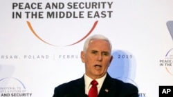 彭斯副总统在波兰召开的中东和平安全会议上讲话(2019年2月14日美联社)