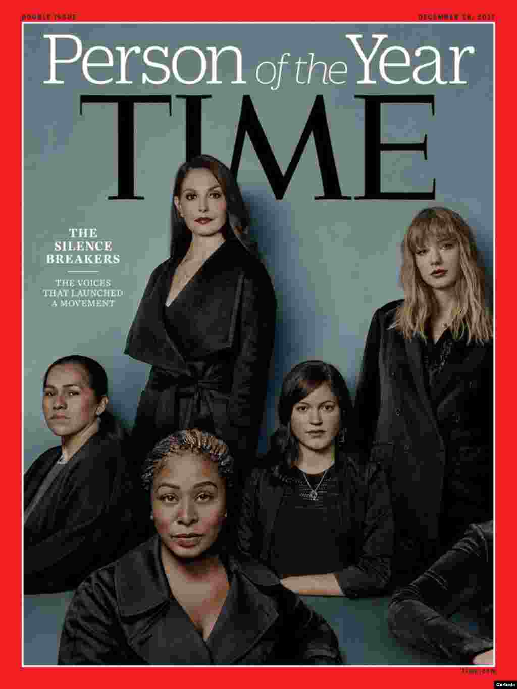 美国时代周刊最新一期。“打破沉默的人们”(the Silence Breakers)提升了美国人关于性骚扰和性侵害问题的意识,被美国《时代》杂志选为2017年度风云人物。其主编费尔森塔写道,“打破沉默的人们” 掀起了“推特标签、一场运动和一场清算”,“但是,它的开始却源于个人的勇敢行动,伟大的社会变革几乎总是如此。”“打破沉默的人们”包括公开指控影视大亨哈维·温斯坦(Harvey Weinstein)性侵犯和性骚扰的人,还有其他使用推特标签#我也是(#MeToo)公开自己被侵故事的人。  