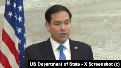 روبیو گفت که این واقعیت که هر دو کشور -روسیه و اوکراین – آماده اند با همدیگر گفتگو کنند، یک پیروزی است. او افزود که ترمپ پایان بخشیدن به جنگ اوکراین را "اولویت" بخشیده است.