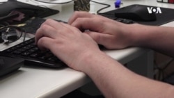 VOA英语视频: 美总统大选新战场: 数码世界