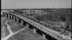 非裔美国人回顾“血色星期天” 非裔美国人回顾“血色星期天”