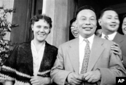 历史照片:蒋经国