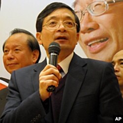 亲民党经济顾问李桐豪教授