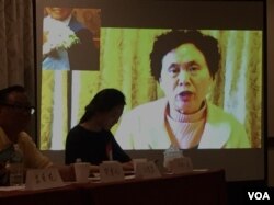 齐家贞通过录像致辞 (美国之音方冰拍摄)