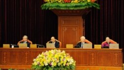 Tổng Bí thư, Chủ tịch nước Nguyễn Phú Trọng; Thủ tướng Chính phủ Nguyễn Xuân Phúc; Chủ tịch Quốc hội Nguyễn Thị Kim Ngân và Thường trực Ban Bí thư Trần Quốc Vượng tại phiên bế mạc Hội nghị. Photo Nhan dan