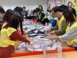 今届区议会选举在反送中运动影响下,投票率创历史新高的71.2%。 (美国之音/汤惠芸)