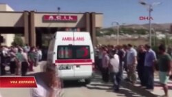 Đánh bom xe hơi kép làm ít nhất 6 người thiệt mạng ở Thổ Nhĩ Kỳ Đánh bom xe hơi kép làm ít nhất 6 người thiệt mạng ở Thổ Nhĩ Kỳ