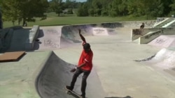 美国万花筒:街头滑板冲击新高度 美国万花筒:街头滑板冲击新高度