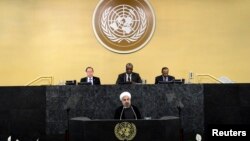 Tổng thống Iran Hasan Rouhani nói lãnh tụ tối cao Ayatollah Ali Khamenei cho ông quyền hạn đầy đủ để giải quyết vấn đề hạt nhân.