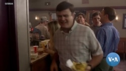 VOA英语视频: 纾解新冠病毒焦虑 观众重温经典疫情片 VOA英语视频: 纾解新冠病毒焦虑 观众重温经典疫情片