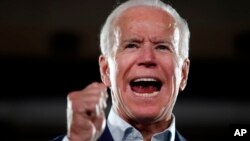 前副总统拜登在密苏里州现任参议员麦卡斯基尔的竞选集会上发表讲话。(2018年10月31日)