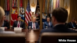 2025年8月26日,美国总统特朗普在白宫的内阁会议上。