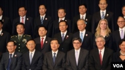 2013年7月美中战略与经济对话“全家福”合影