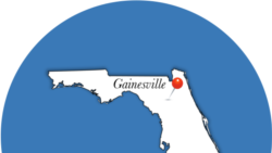 佛罗里达州北区联邦法院的起诉书中,43岁的前佛罗里达大学教授杨林(音译Lin Yang)被指以欺诈方式获得国立卫生研究院研究赠款,并隐瞒受中共政府支持。