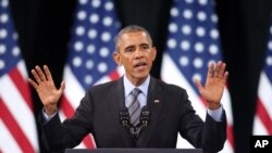 奥巴马总统11月21日在拉斯维加斯一所高中讲话,为自己的移民改革行政命令进行辩护。