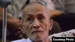 ဒေါက်တာ အောင်ခင်ဆင့်