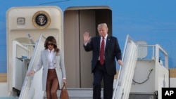 美国总统川普和夫人2018年7月15日抵达芬兰赫尔辛基机场