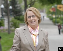 明尼苏达大学的家长项目主任萨维奇