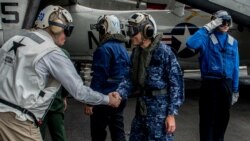 美国海军和日本海上自卫队官员2016年11月2日共同指挥“利剑”联合军演 (美国海军照片)