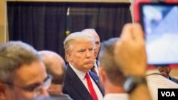 共和党总统参选人川普在爱奥华参加选战活动。(美国之音方正拍摄)