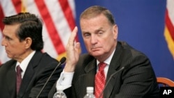 美国前总统奥巴马的国家安全顾问詹姆斯·琼斯 (资料照片)