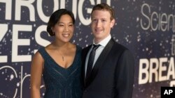 Tư liệu- Priscilla Chan và Mark Zuckerberg, CEO của Facebook, tại Mountain View, California, ngày 9/11/2014.