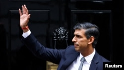 英国新的保守党领袖、前财政大臣苏纳克2022年10月25日正式成为英国新首相。(路透社)