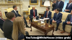 2025年7月14日,特朗普在白宫参加与北约秘书长的会晤。(白宫视频截图)