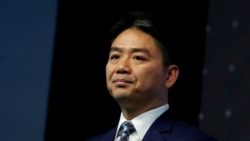 时事大家谈:刘强东刷屏,“东”窗事发是娱乐还是政治 时事大家谈:刘强东刷屏,“东”窗事发是娱乐还是政治