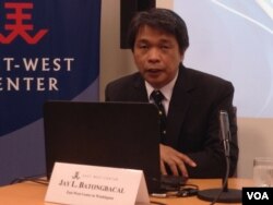 菲律宾大学海洋事务及海洋法研究所主任杰伊巴汤巴卡(美国之音钟辰芳拍摄)