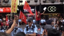香港本土派与亲中团体旺角街头对阵 香港本土派与亲中团体旺角街头对阵
