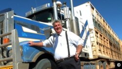 Thượng nghị sĩ Australia Ron Boswell