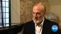 英语视频:北太平洋马里亚纳海沟惊现人类垃圾 英语视频:北太平洋马里亚纳海沟惊现人类垃圾