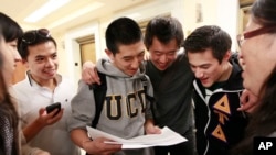 美国成年人中,亚裔最健康。