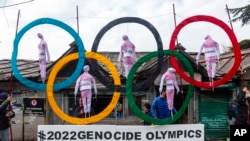 流亡藏人在印度达兰萨拉街头抗议北京举行2022冬奥会。(2021年2月3日)