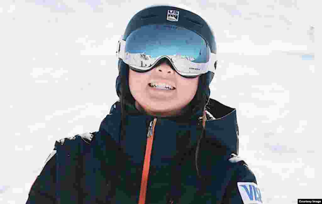 美国自由式滑雪奥运选手凯·欧文斯(照片由凯·欧文斯提供)