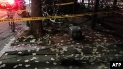 鲜再次向韩国投送数百个“垃圾气球”,在韩军回收的气球中发现了废纸、塑料等垃圾。(韩国国防部提供/法新社)