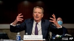 资料照片:美国贸易代表莱特希泽在国会参议院出席听证(2020年6月22日)