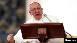Đức Giáo hoàng Phanxicô. REUTERS/Stefano Rellandini