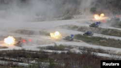 资料照 2017年美韩在非军事区附近的联合军演