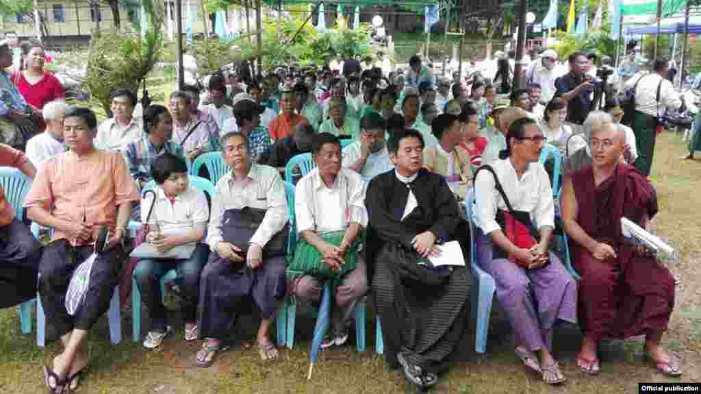 သခင်ကိုယ်တော်မှိုင်း ကွယ်လွန်ခြင်း(၅၂)နှစ်မြောက်နဲ့ သခင်ကိုယ်တော်မှိုင်း ဂူဗိမာန်နှစ်(၅၀)ပြည့် အထိမ်းအမှတ် အခမ်းအနား  တက်ရောက်လာသူ ဒီမိုကရေစီအင်အားစုများ