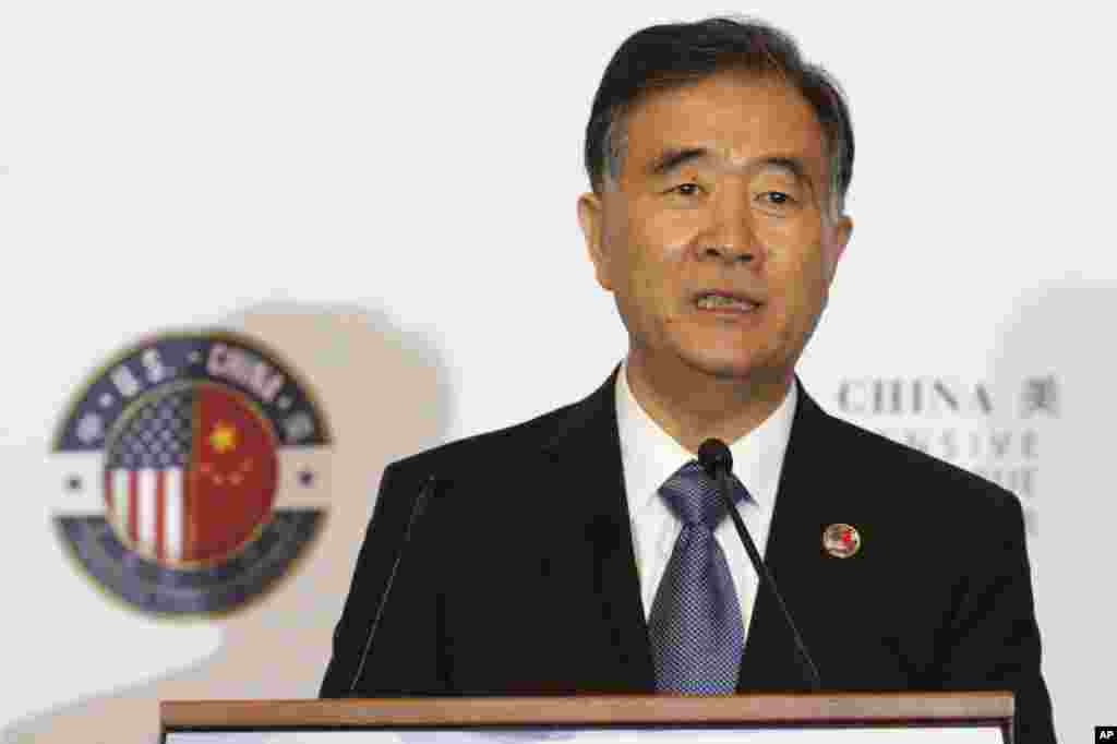 2017年7月19日,在美国财政部举行的美中全面经济对话开幕式上,中国国务院副总理汪洋致辞。预期汪洋在2018年3月的政协大会上就任政协主席。他当过重庆市委书记和广东省委书记。汪洋在18大前就被视为入常热门人选,结果只是留任政治局委员。他被视为团派,吴国光教授说他团派色彩鲜明,但也有人认为其团派色彩不强,几派都可接受。